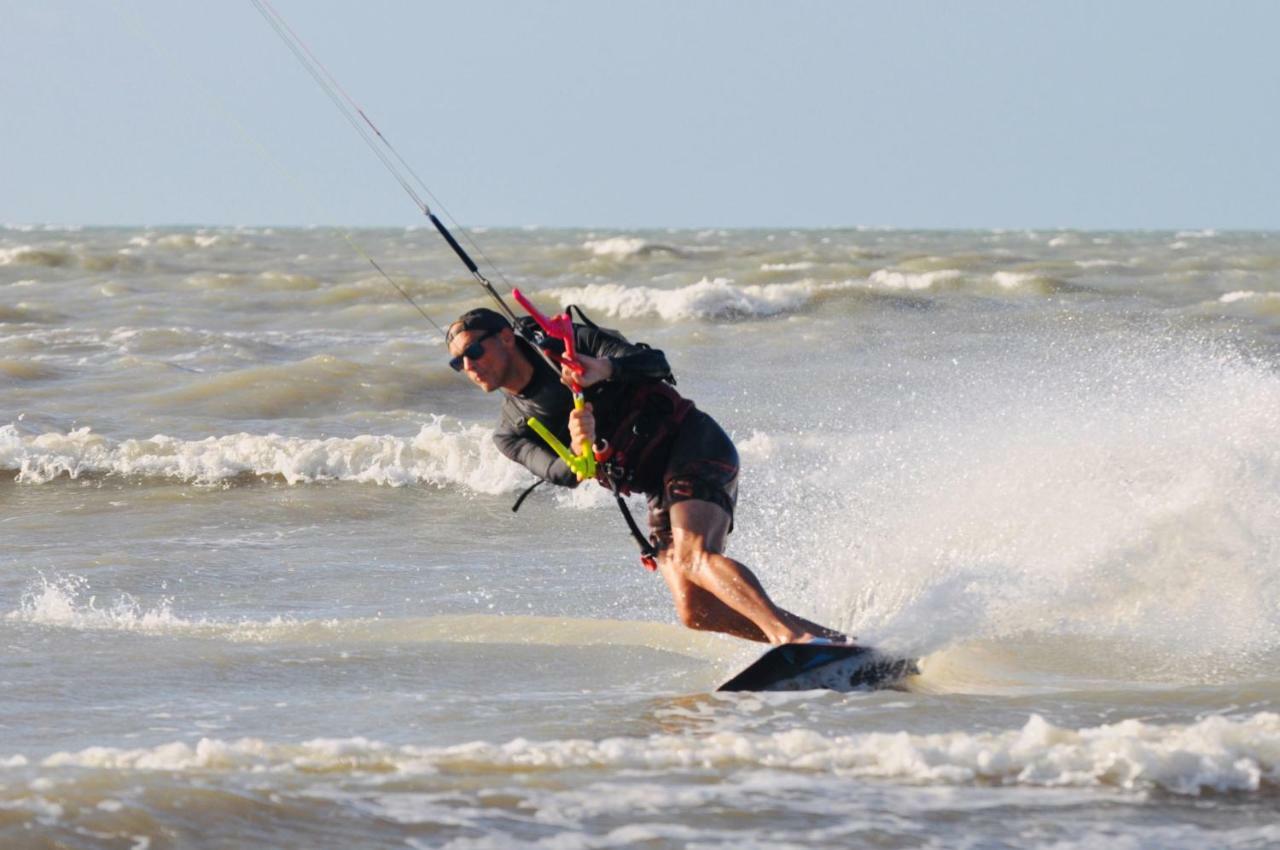 Pousada Ventos Do Guajiru-Casa De Kitesurfistas Itarema Exterior foto